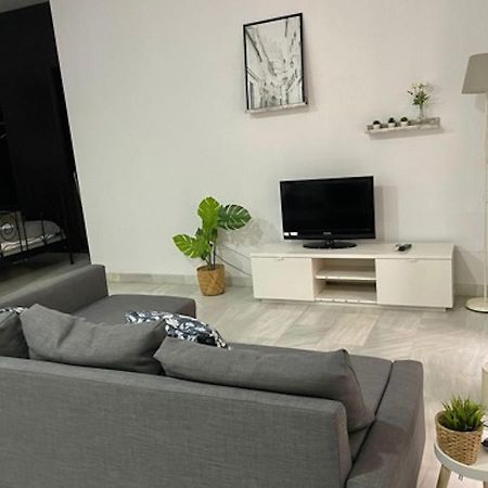 Holidays2Malaga Jinetes Junto Casco Historico & Parking Apartman Kültér fotó