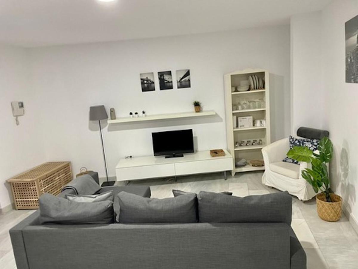 Holidays2Malaga Jinetes Junto Casco Historico & Parking Apartman Kültér fotó