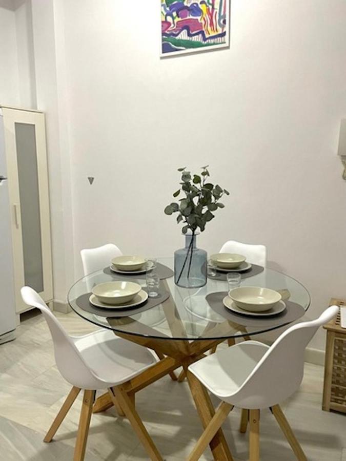 Holidays2Malaga Jinetes Junto Casco Historico & Parking Apartman Kültér fotó