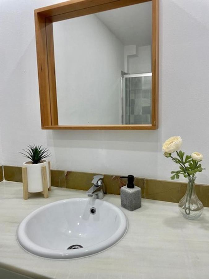 Holidays2Malaga Jinetes Junto Casco Historico & Parking Apartman Kültér fotó