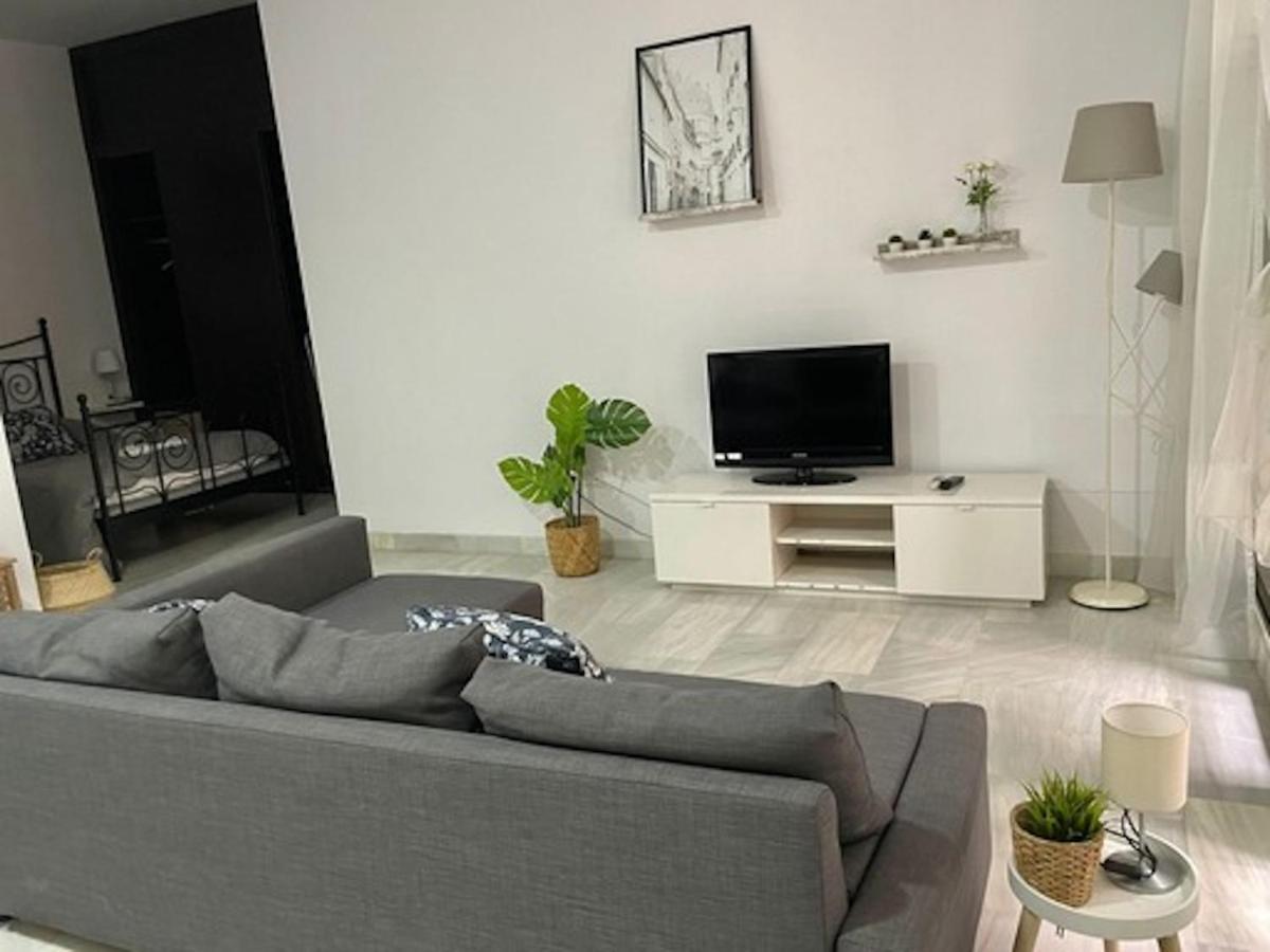 Holidays2Malaga Jinetes Junto Casco Historico & Parking Apartman Kültér fotó